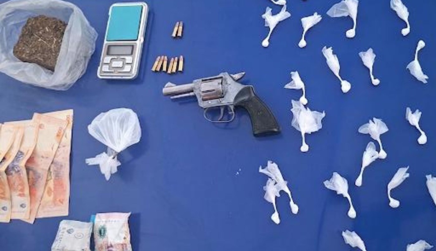 Detienen a un hombre tras huir de un control: llevaba droga, un arma y dinero | Córdoba