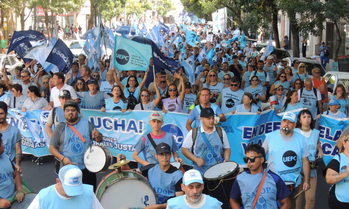 La UEPC suspendió el paro docente tras una nueva oferta salarial del Gobierno | Córdoba