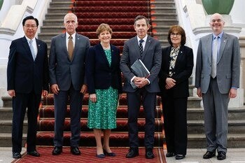 Senadores de EE.UU. llegan a Taiwán en medio de tensiones por el gasto en Defensa | Internacionales