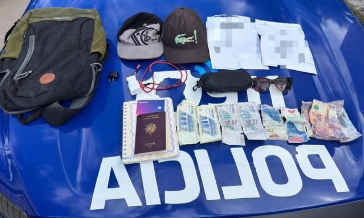 Jóvenes detenidos tras arrebatarle la mochila a un peatón en Villa Los Galpones | Córdoba