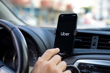 Detuvieron a un chofer de Uber acusado de chocar una moto tras una discusión | Córdoba