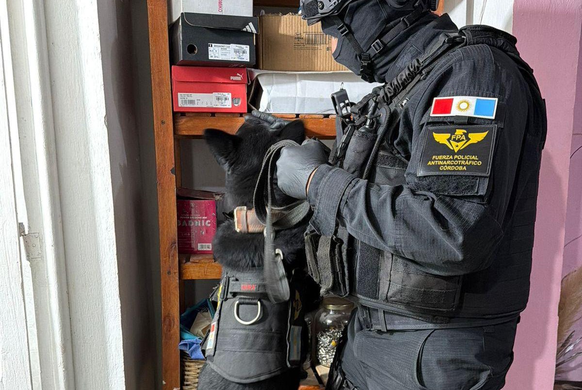 Pareja que comercializar estupefacientes quedó detenida en Estación Juarez Celam | Córdoba