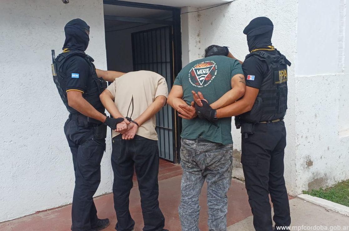 Arrestan a un miembro de la Policía Federal en operativo antidrogas en Cruz del Eje | Córdoba