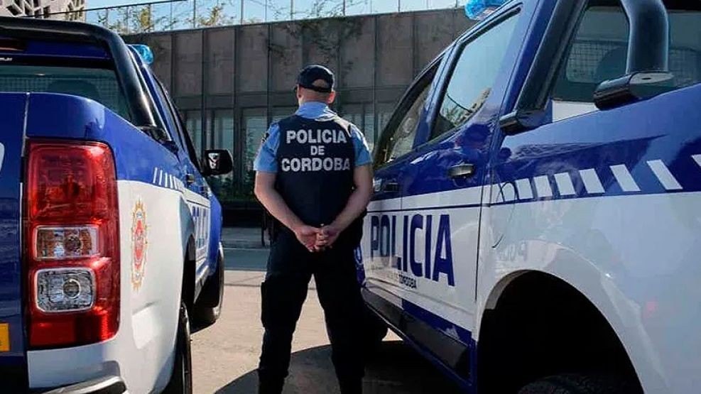 Intentaban robar una moto a pie y fueron detenidos tras un operativo en barrio Los Álamos | Córdoba