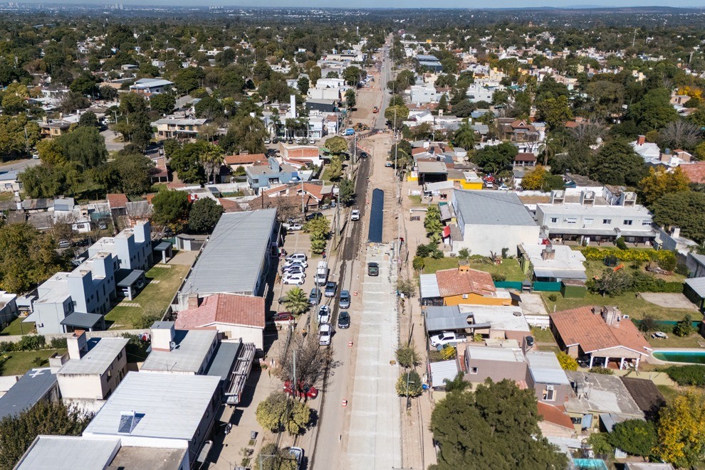 Avanzan las obras sobre avenida Bodereau con trabajos viales y cloacales simultáneos | Córdoba