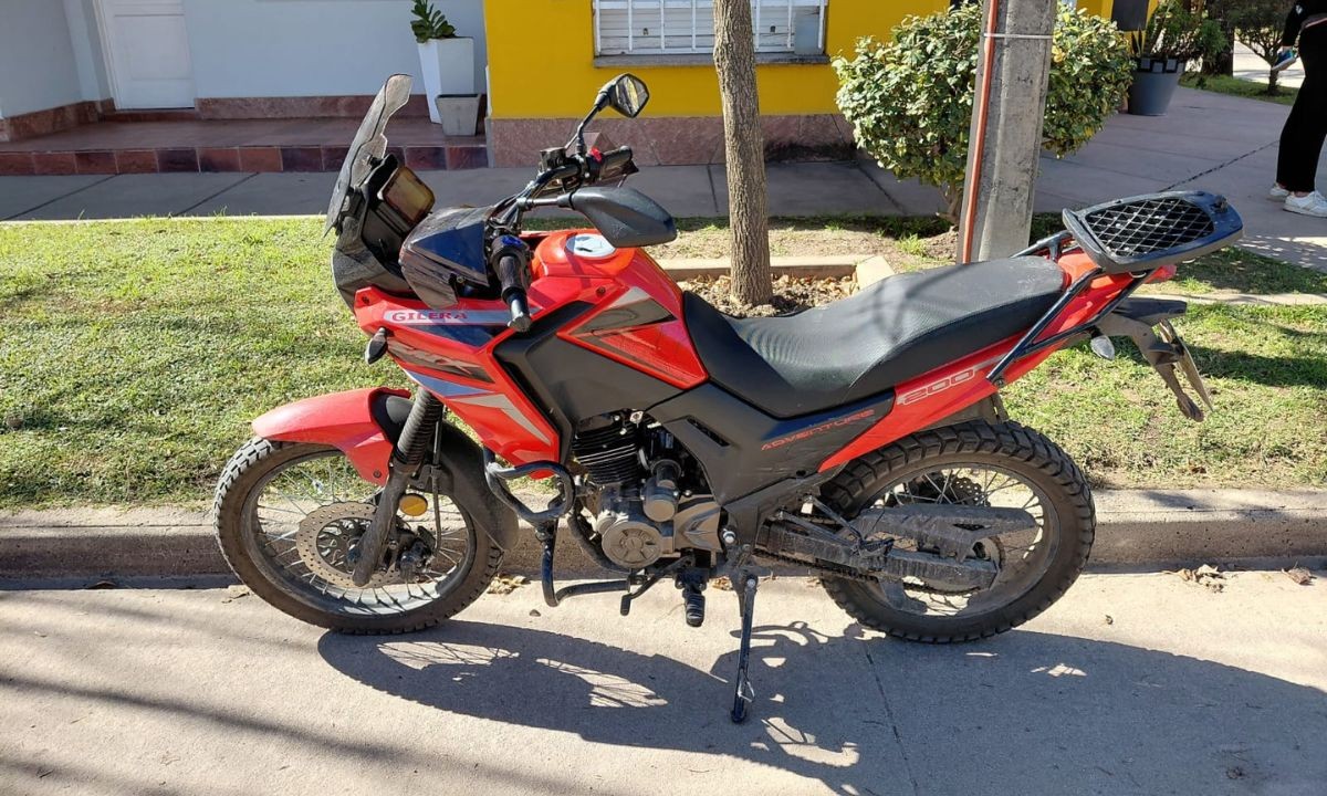 Accidente en Colonia Caroya: un joven motociclista fue hospitalizado tras un choque | Córdoba