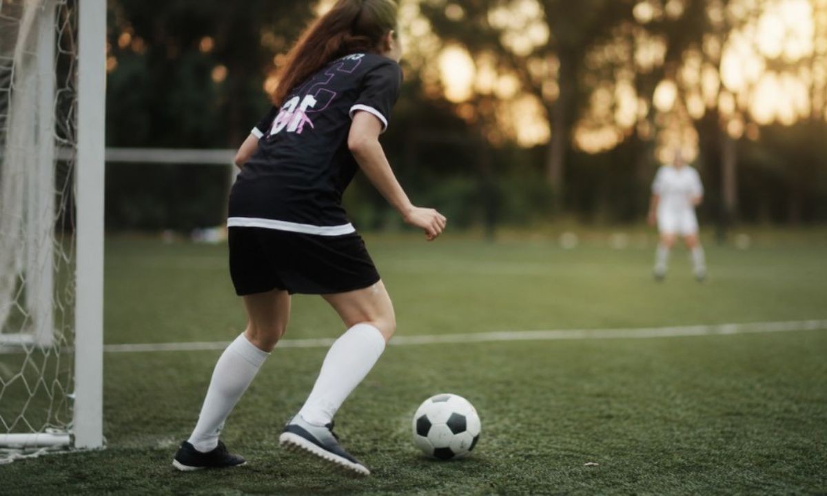 Córdoba busca una familia para Celeste, una joven que sueña con el arte y el fútbol | Córdoba