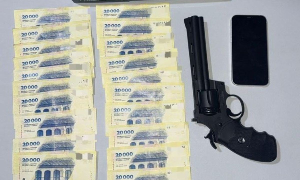 Detienen a un joven en Villa Argentina por intentar pagar con billetes falsos | Córdoba