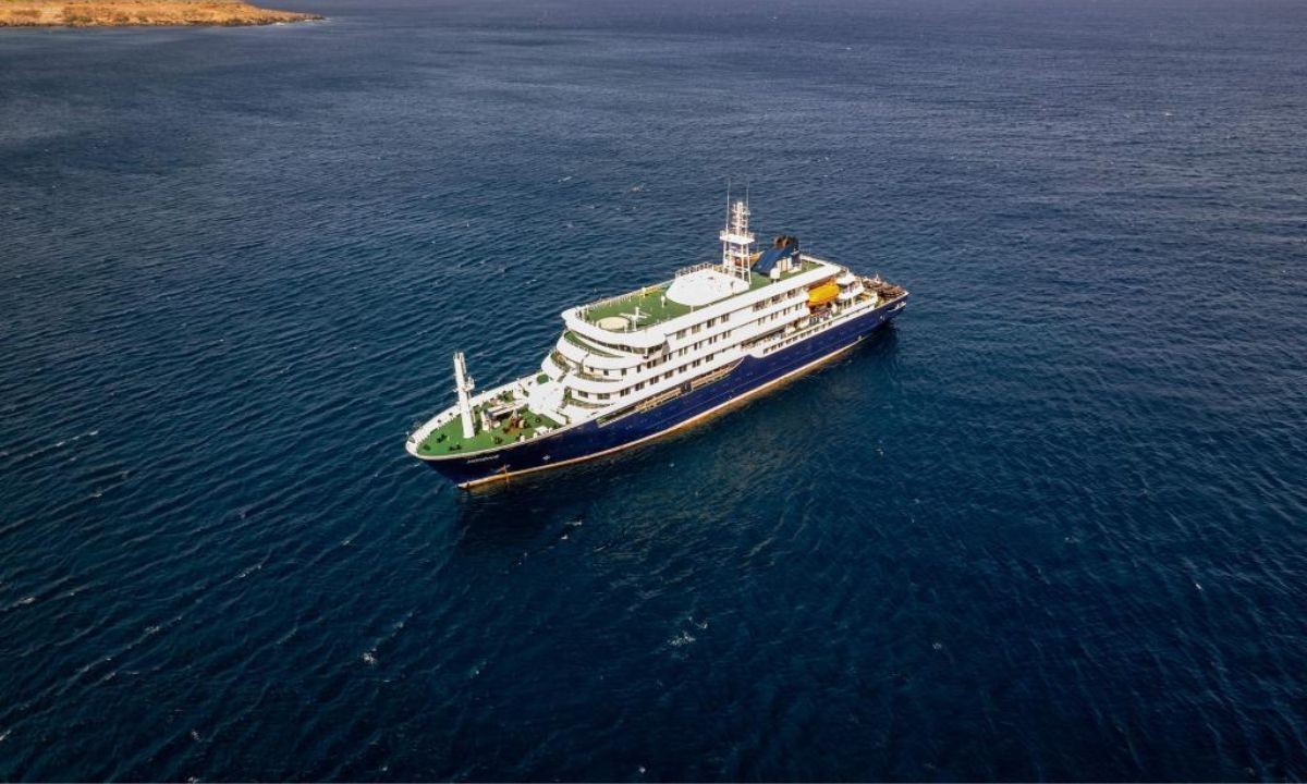 España prepara un cordón sanitario ante la llegada del crucero con hantavirus | Internacionales