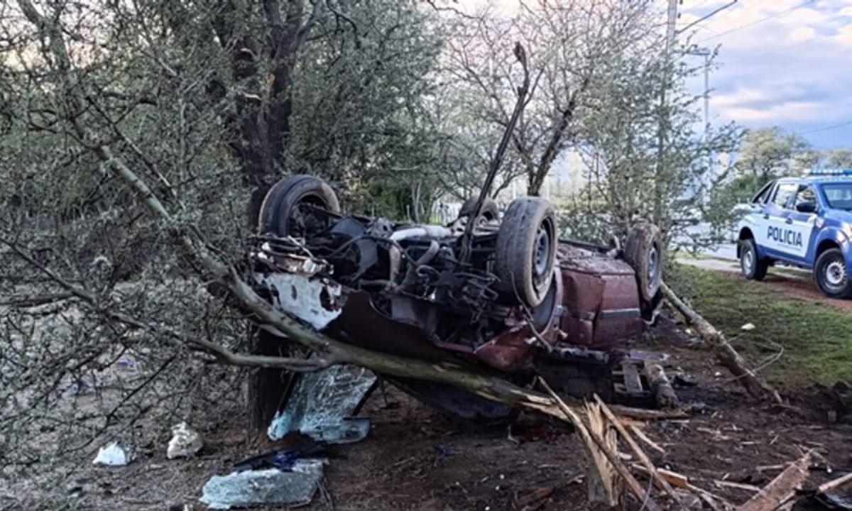 Grave accidente en Las Tapias: un joven lucha por su vida tras un fuerte vuelco | Córdoba