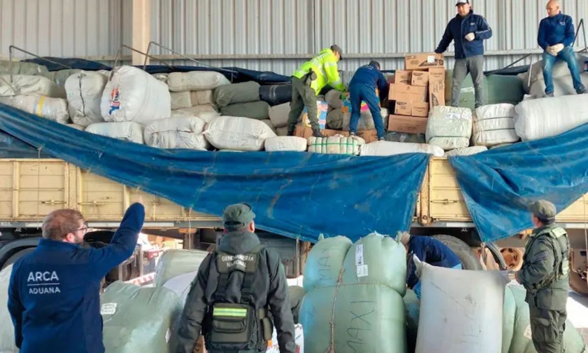 Incautan en Córdoba un cargamento de ropa de contrabando por 1.500 millones de pesos | Córdoba