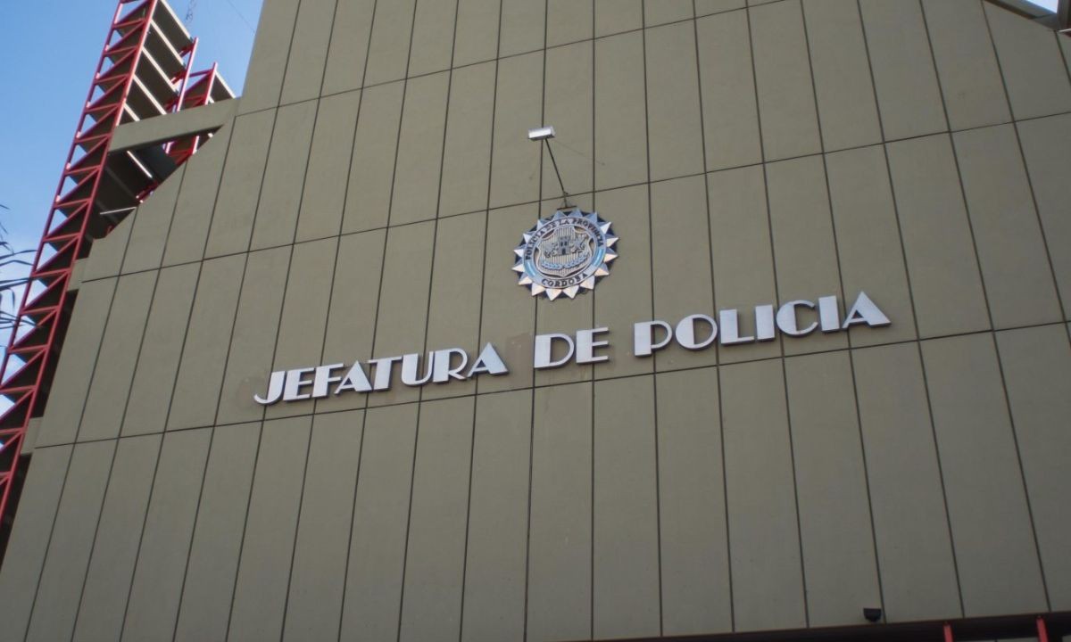 Escándalo en el Kempes: apartan a un jefe policial por violencia de género | Córdoba