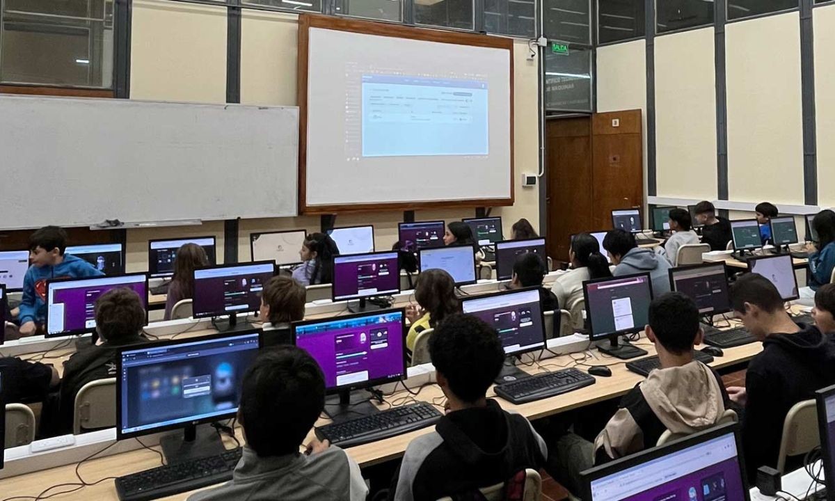 La UNC abre inscripciones para talleres gratuitos de robótica e impresión 3D | Servicios