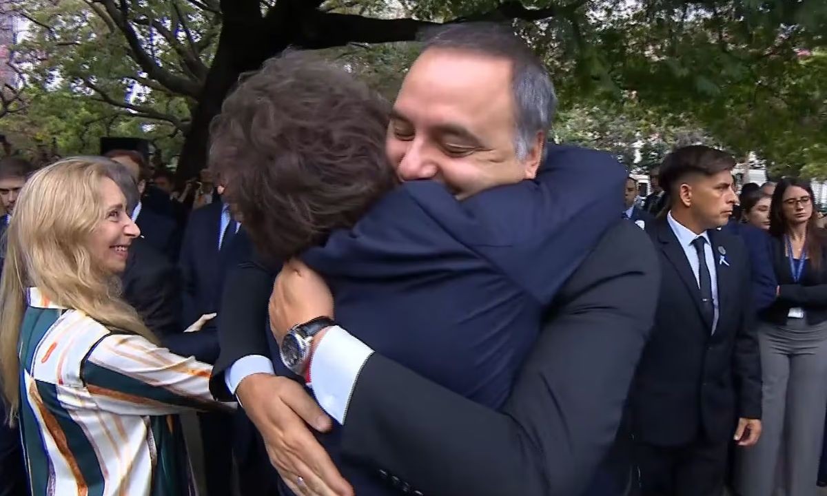 Milei y Adorni se reunieron en Olivos para reactivar la gestión y lanzar leyes | Actualidad