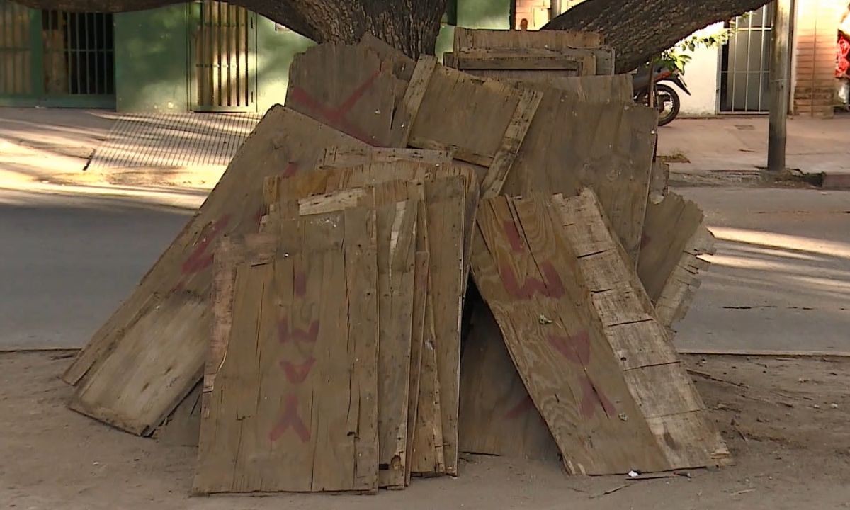 Pagan por lo ajeno: multas de $3.000.000 a comerciantes por la basura de la feria | Córdoba