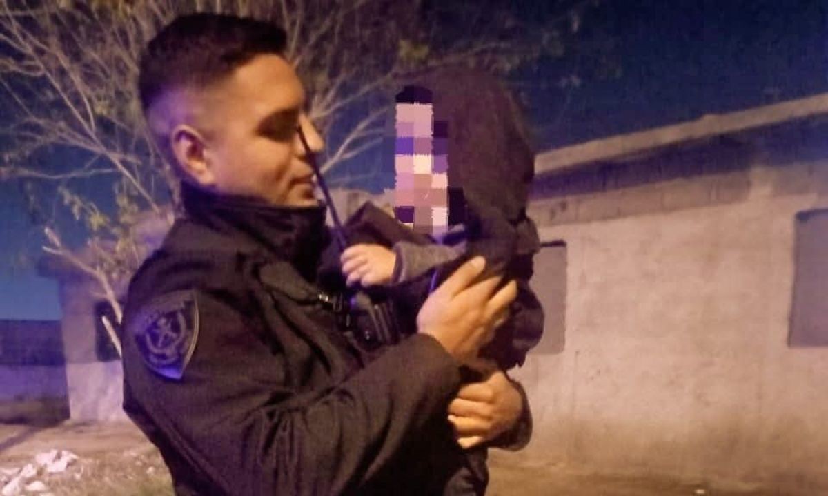 Policías salvaron a un niño que sufrió una asfixia en barrio Ciudad de Mis Sueños | Córdoba