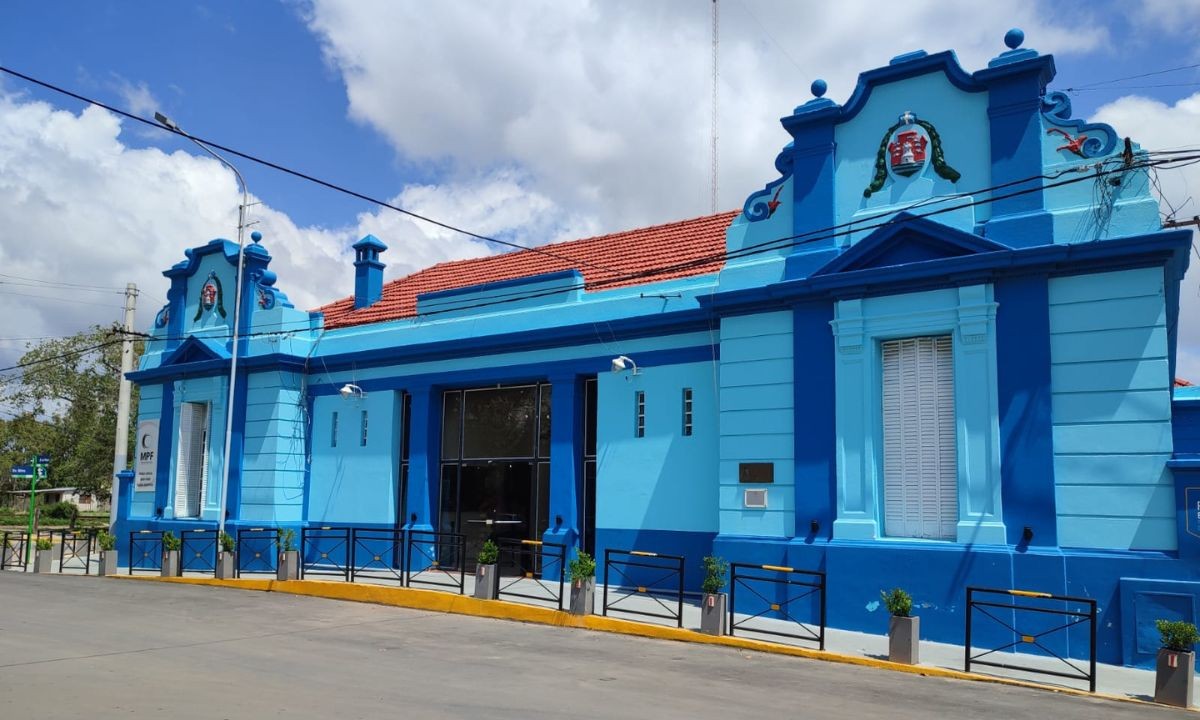Dos detenidos en Deán Funes tras un robo de un celular en la vía pública | Córdoba