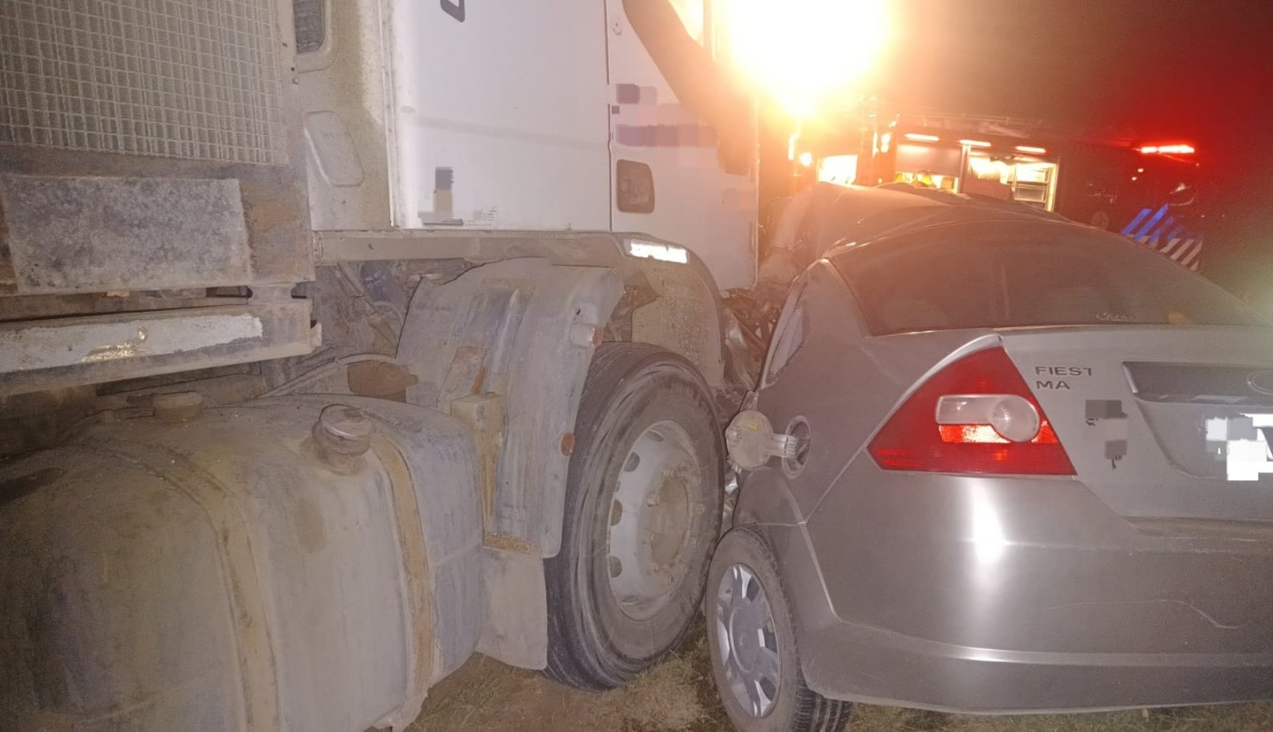 Tragedia en Calchín: murió un automovilista tras chocar con un camión en Ruta 13 | Córdoba