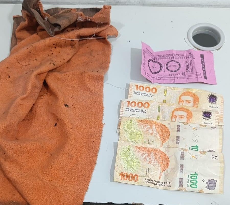 Detuvieron a un hombre acusado de cobrar estacionamiento de manera ilegal cerca de un hospital | Córdoba