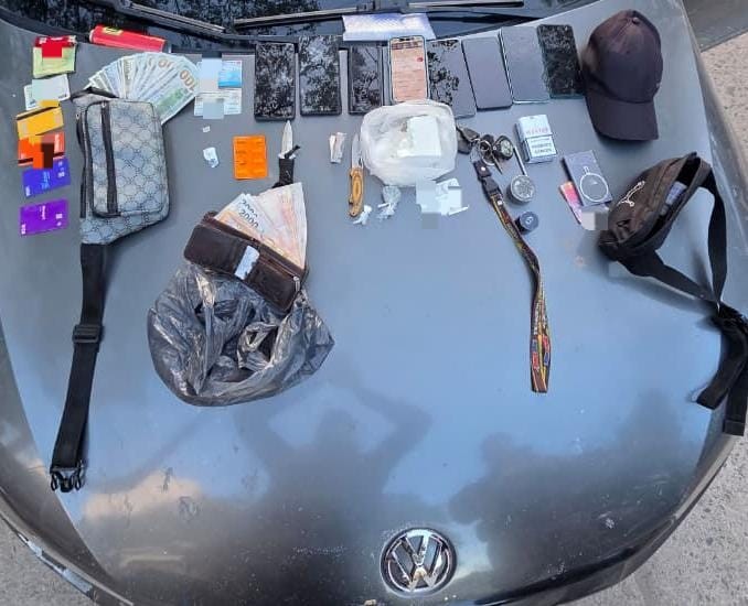 Detuvieron a una pareja tras un operativo con secuestro de drogas y dinero | Córdoba