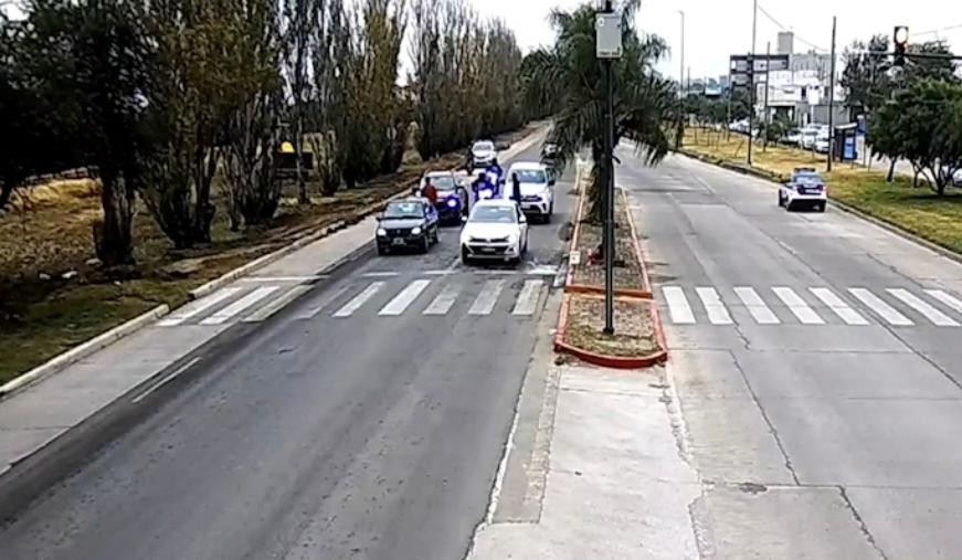 Villa María: limpiavidrios detenido por arrojar piedras a vehículos y generar daños | Córdoba