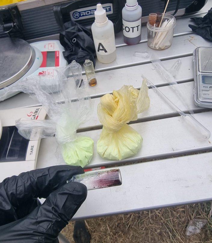 Operativo a hinchas de River en Córdoba: cuatro detenidos y secuestro de drogas en la autopista 9 | Córdoba