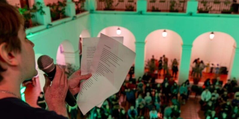La Noche de las Lecturas: Córdoba se llena de libros, voces y cultura | Córdoba