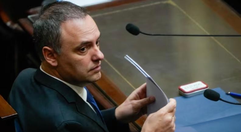 Ordenan nuevas medidas para investigar el patrimonio de Adorni por presunto enriquecimiento ilícito | Política y economía