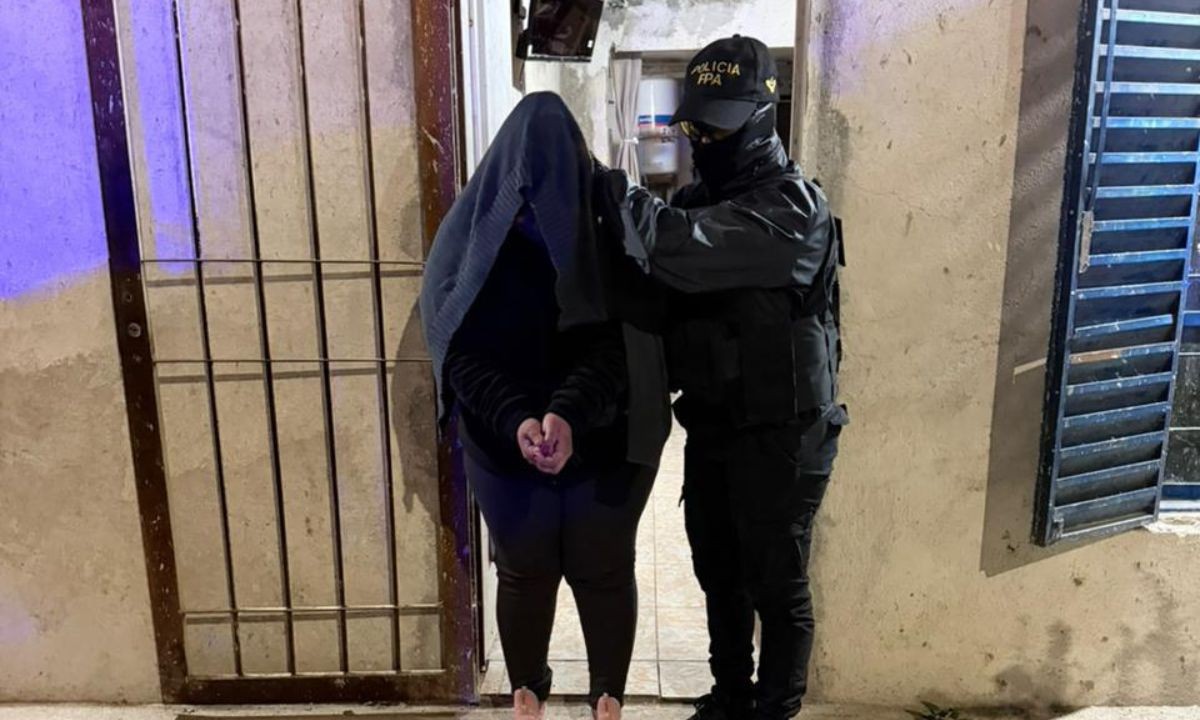 Detuvieron a una mujer por vender drogas en el B° Parque Las Rosas de Córdoba | Córdoba