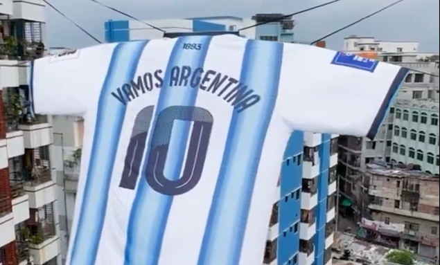 Bangladesh sorprende con una camiseta gigante en apoyo a la Selección argentina | Curiosidades