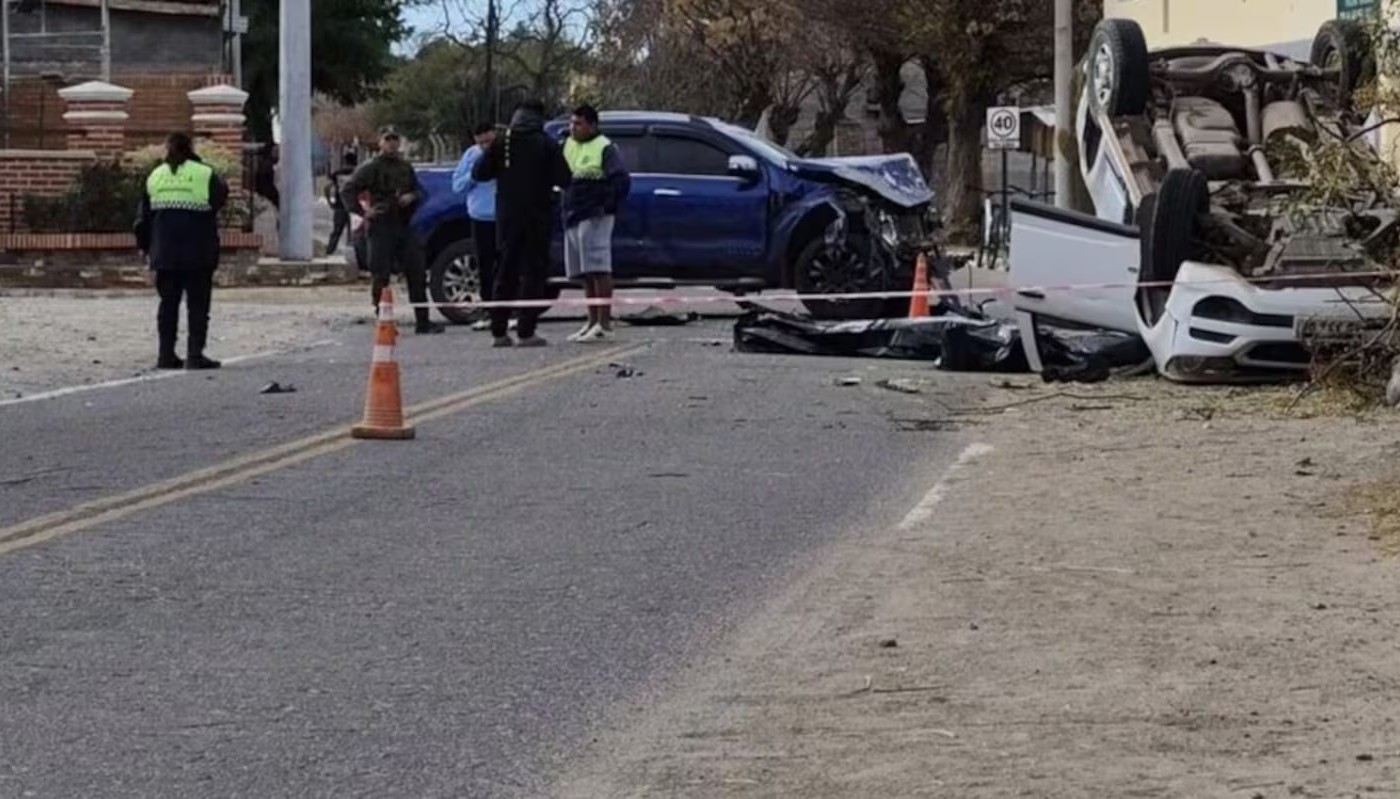 Iban a disputar un partido de fútbol y murieron en un choque provocado por una camioneta que huía de un control | Córdoba