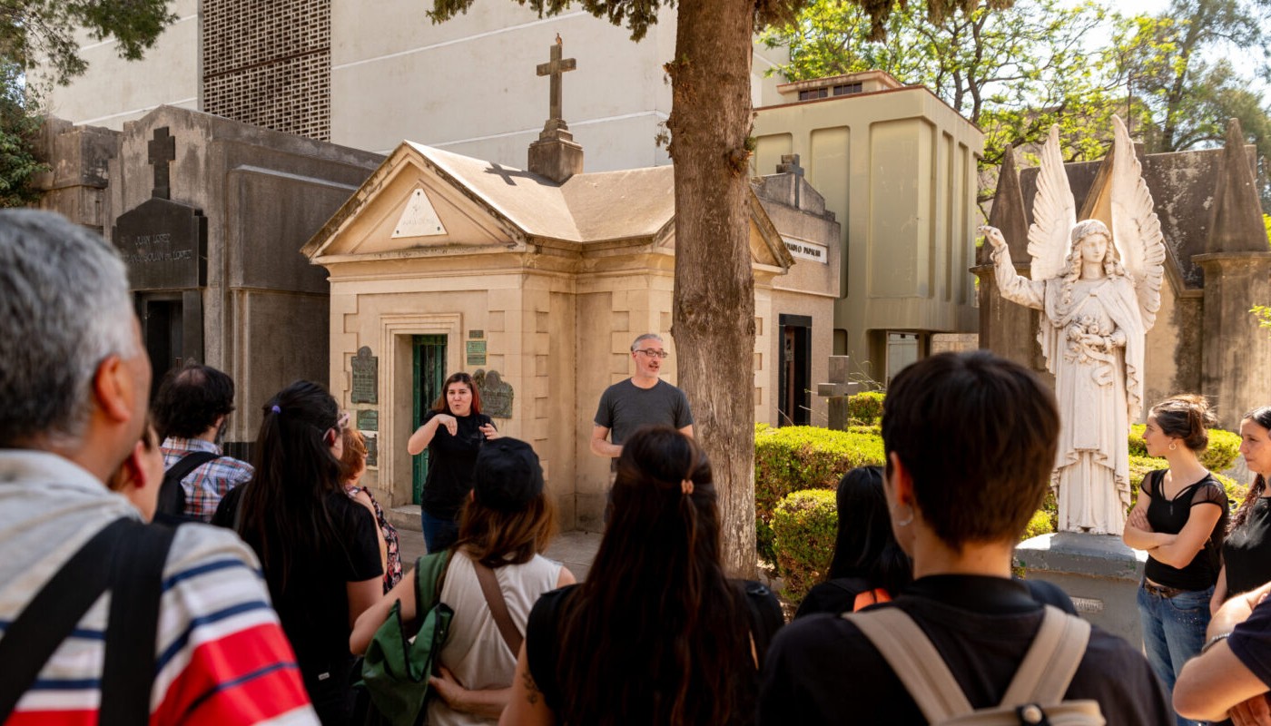 Recorridos con historia: el Cementerio San Jerónimo homenajea a mujeres que marcaron la identidad de Córdoba | Visita Córdoba