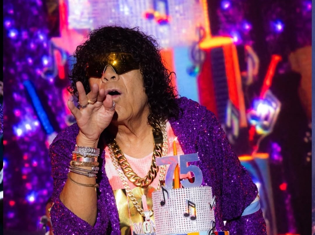 La Mona Jiménez festejó sus 75 años junto a una multitud en una nueva edición del Festival Bum Bum | Espectáculos