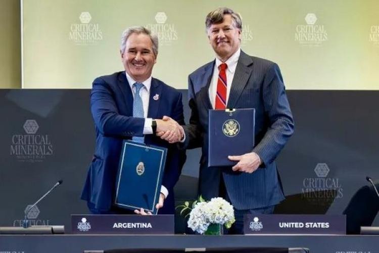 Argentina y EE.UU. firmaron un acuerdo para impulsar la exportación de minerales críticos | Política y economía