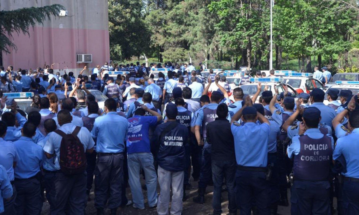 A 12 años del motín policial: Córdoba recuerda las 30 horas que la dejaron sin control | Córdoba