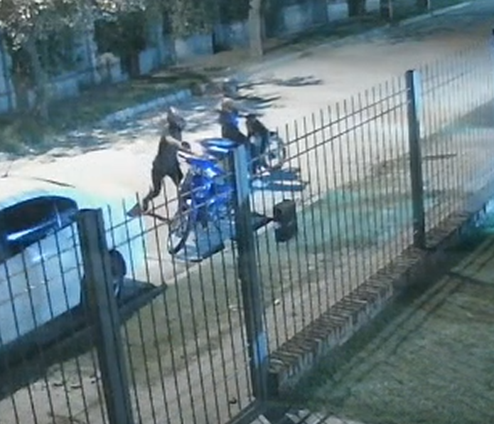 Inseguridad brutal: le robaron la moto a una repartidora mientras entregaba un pedido | Córdoba