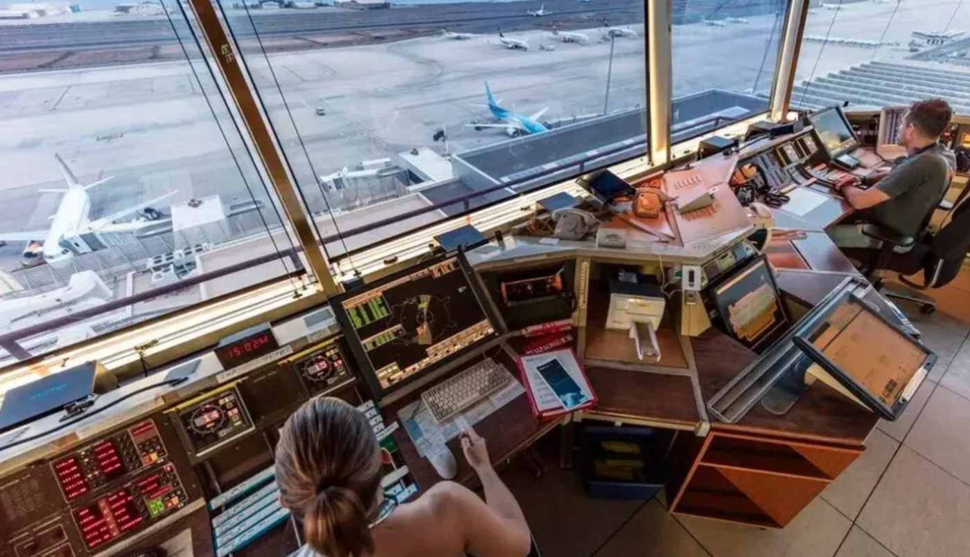 Controladores aéreos levantaron el paro tras retomar el diálogo con el Gobierno | Actualidad