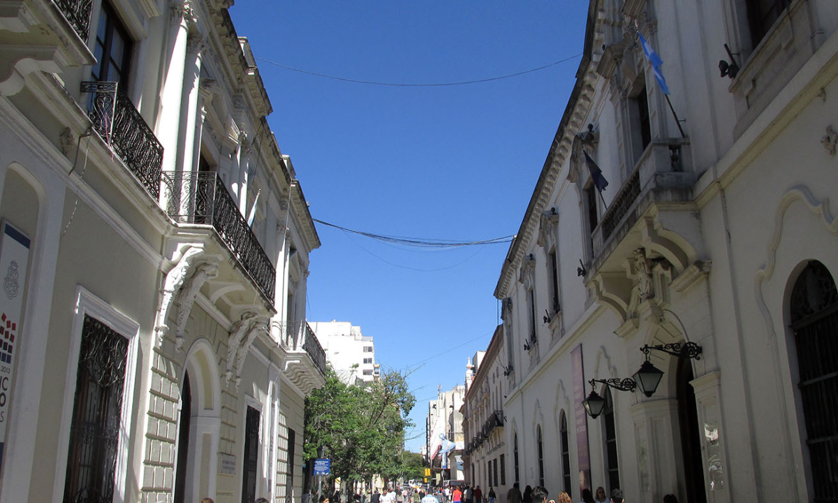 Clima en Córdoba hoy: máxima de 33 °C y vientos cambiantes para este martes | Córdoba