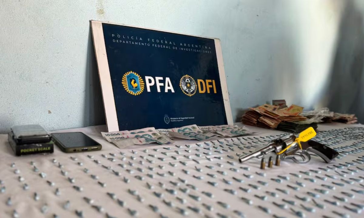 Detuvieron a tres hombres por vender drogas y secuestraron cocaína en Córdoba | Córdoba