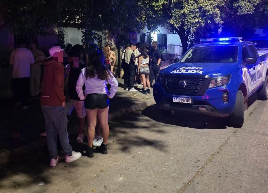 Operativo nocturno desactivó una fiesta clandestina en una vivienda con más de 250 personas | Córdoba