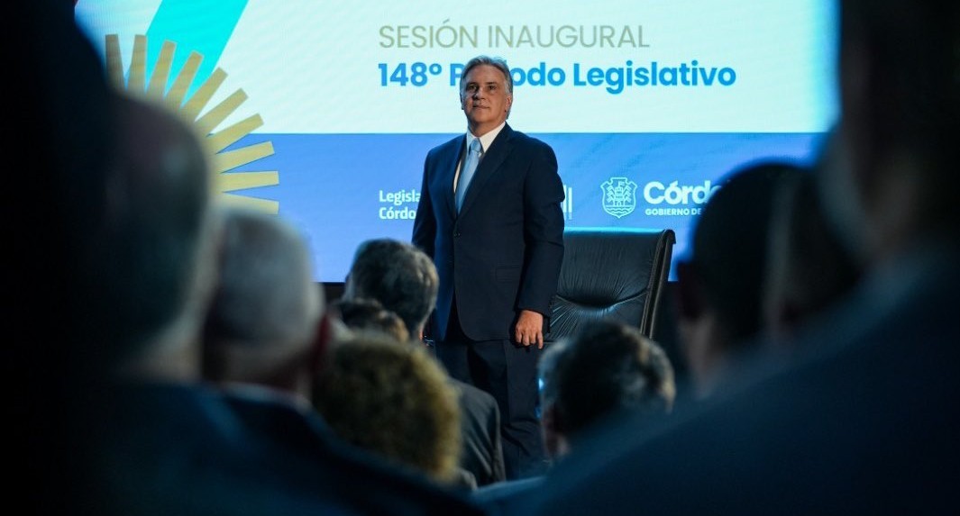 El gobernador Llaryora anunció un aumento de la jubilación mínima provincial a 800 mil pesos | Córdoba