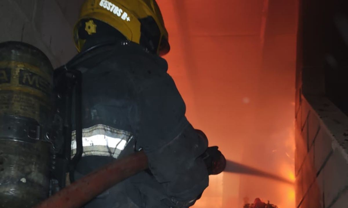 Incendio en un depósito: un hombre herido y cuatro niños asistidos | Córdoba