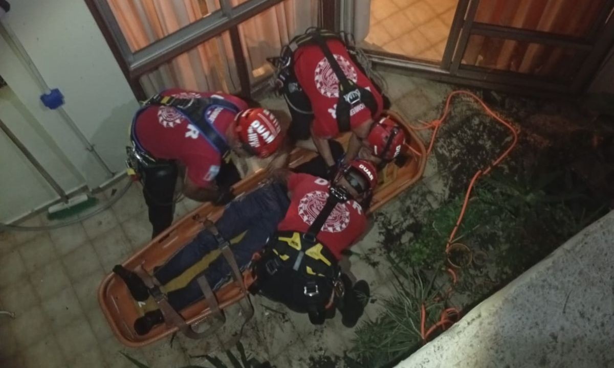 Intentó entrar a un departamento por la ventana, cayó siete pisos, fue atendido y terminó detenido | Córdoba