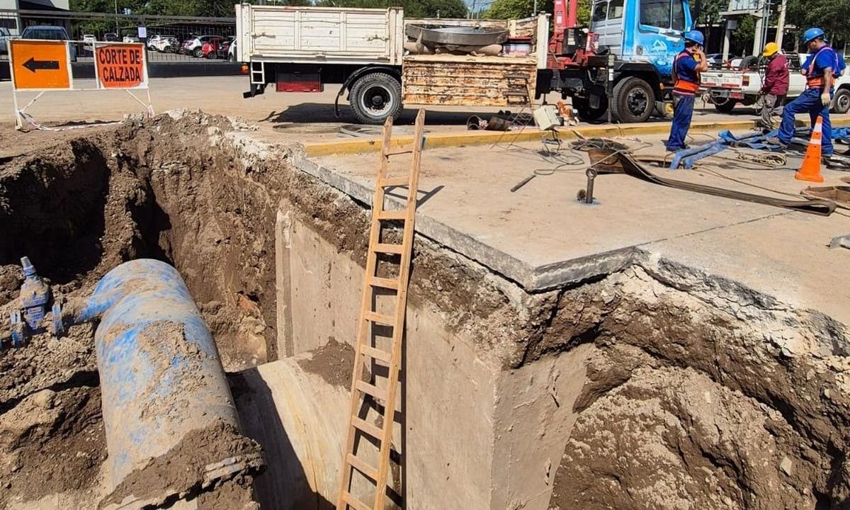 Más de cien barrios sin agua en Córdoba por la rotura de un caño maestro | Córdoba