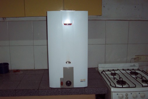 Tragedia por monóxido de carbono: Imputaron por homicidio culposo a los dueños del departamento | Telefe Noticias