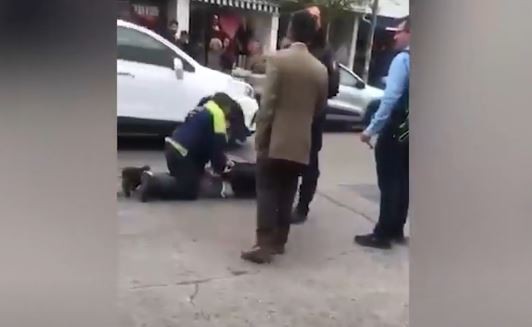 Policía vs juez: "Usted es una vergüenza", discusión durante un arresto | Telefe Noticias