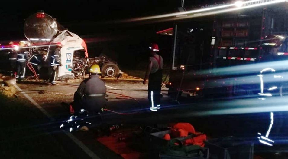Choque fatal en Alicia: Murieron dos camioneros | Actualidad