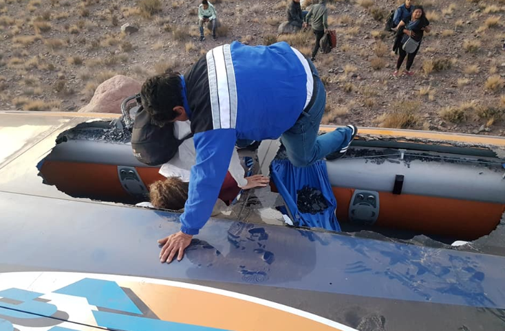 Sobreviviente del vuelco en Mendoza: “No puedo sacar de mi mente los gritos y la sangre” | Actualidad