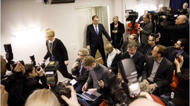 Las razones por la que renunció todo el gobierno de Finlandia | Internacionales