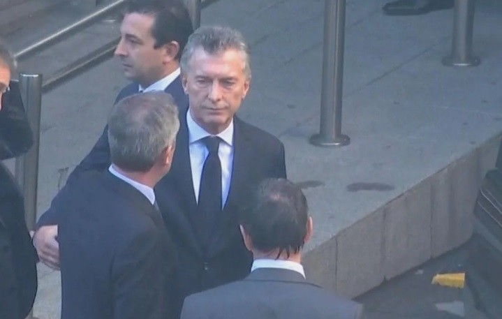 Mauricio Macri asistió al velatorio del diputado Héctor Olivares | Política y economía